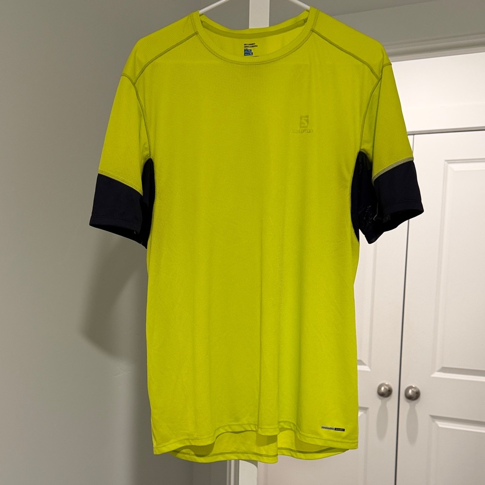 Salomon Men's Neon Yellow and Black Short Sleeve Tee